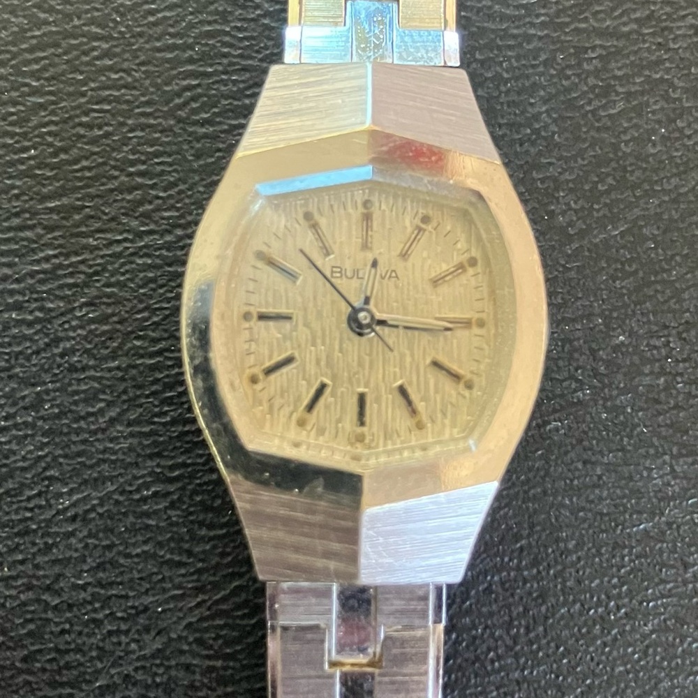 Bulova Vintage Manual Windup Watch. Working.